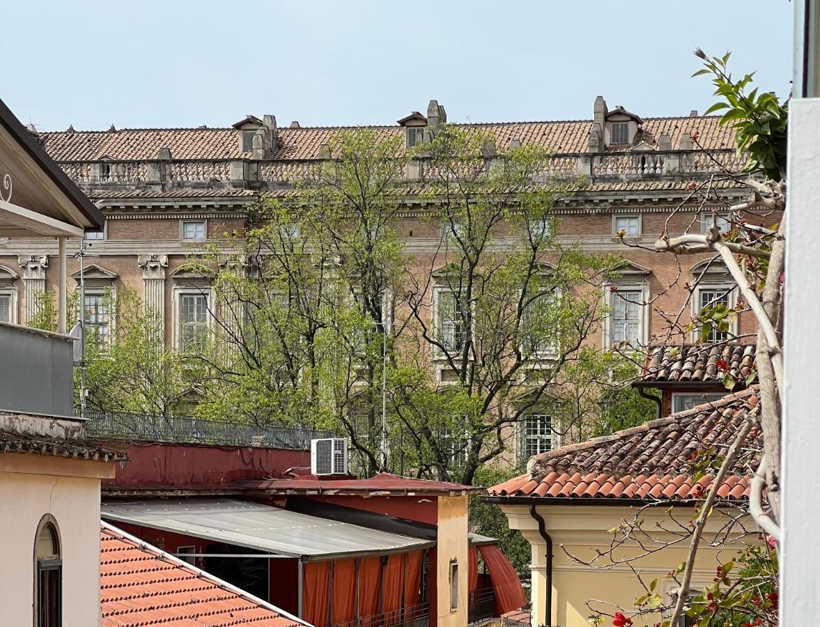White Elegance Luxury B&B Caserta Luaran gambar